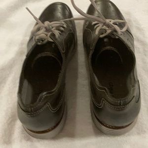 Men’s size 12 leather dark brown lance up shoes